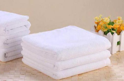 酒店毛巾發黃就用中性洗衣粉